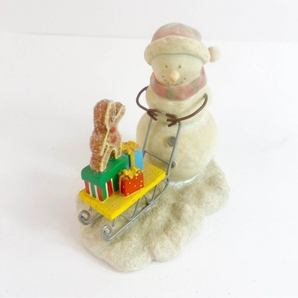 Russ Berrie & Company Vintage Snow Days Christmas Holiday Figure Decoration